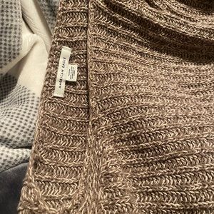 American eagle cropped sweater top